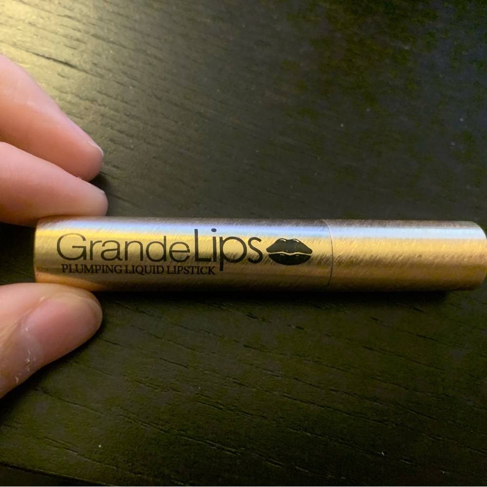 GrandeLips Plumping Liquid Lipstick